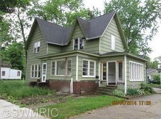 600 West St, Three Rivers, MI 49093