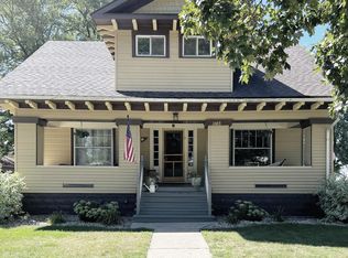 1103 Cottonwood St, Gowrie, IA 50543