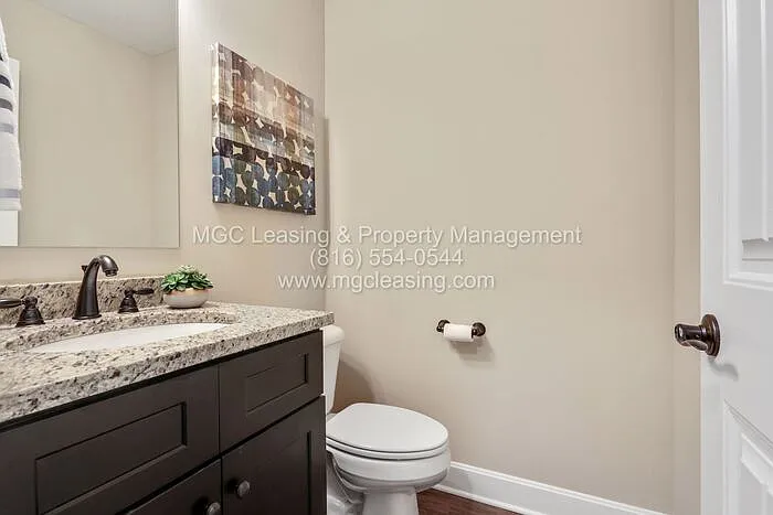 2 bed, 2.5 bath, 1714 sqft, $1,895 — Photo 3