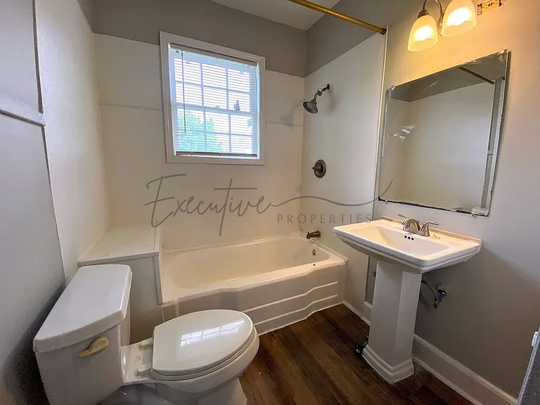633 Enterprise Blvd — Photo 14