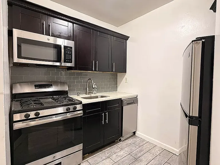 8502 139th St #3D — Photo 9