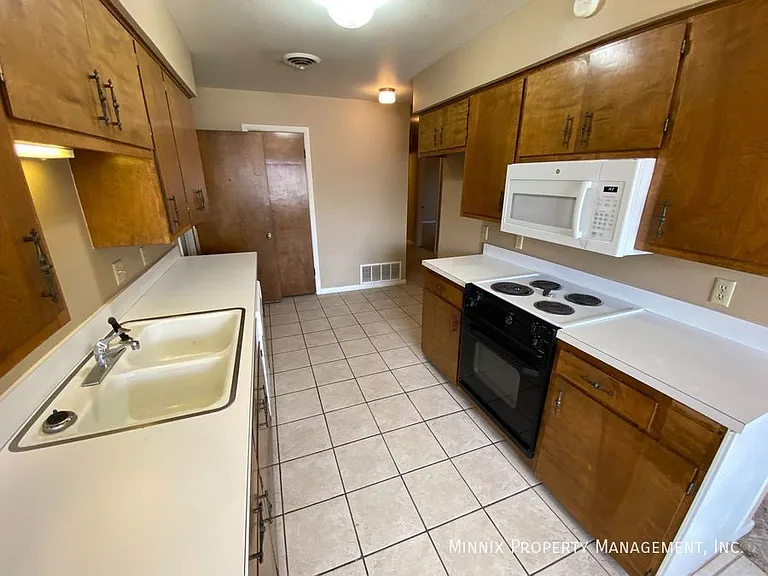 1001 Itasca Rd — Photo 13