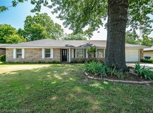 8217 Meadow Dr, Fort Smith, AR 72908