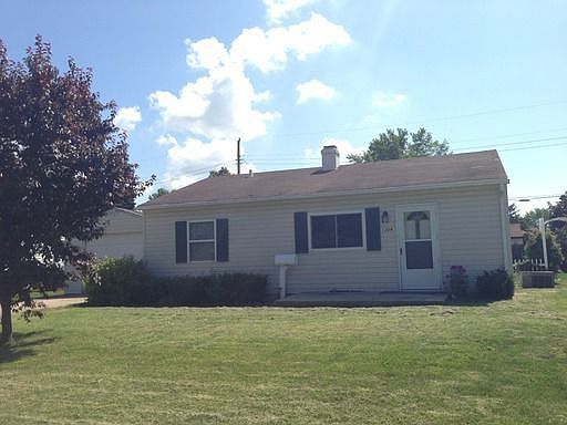 1st image of 1304 Holly Dr