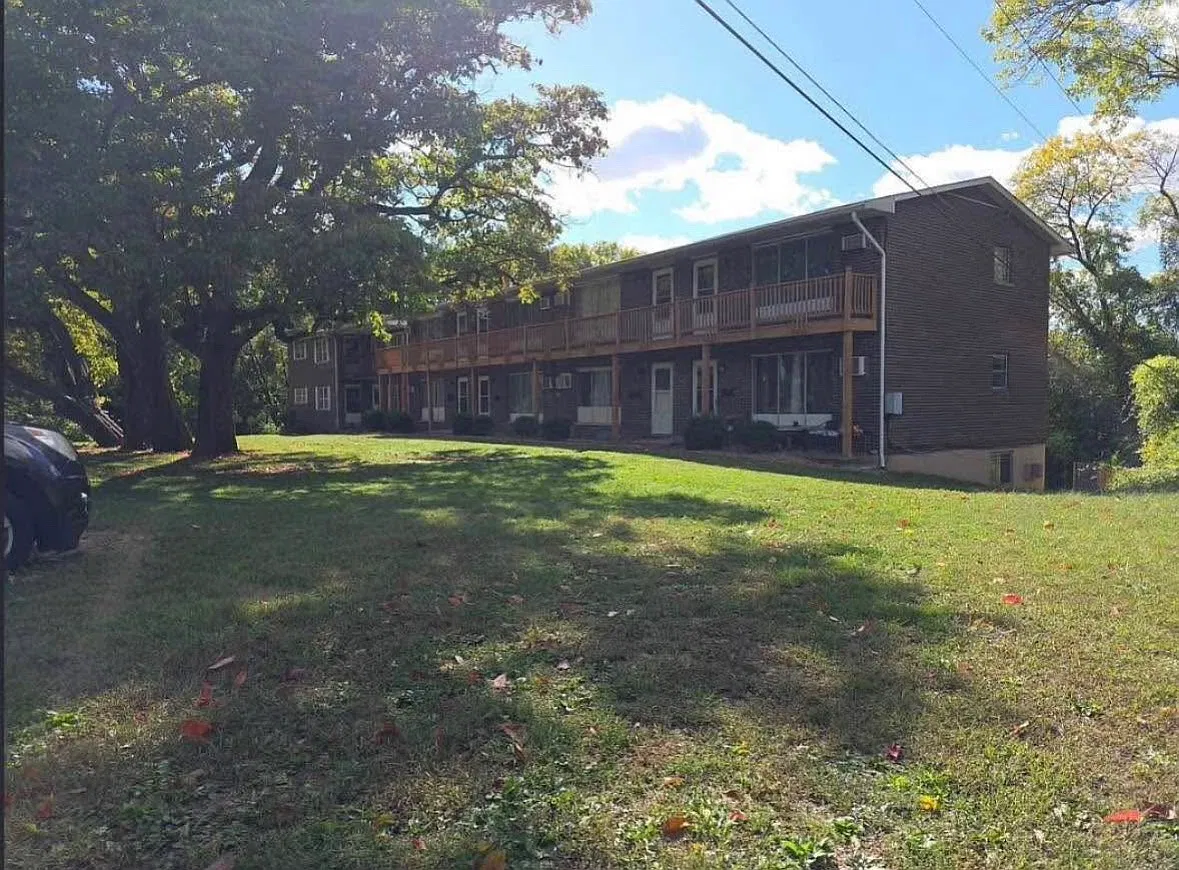 1 bed, 560 sqft, $695 — Photo 1