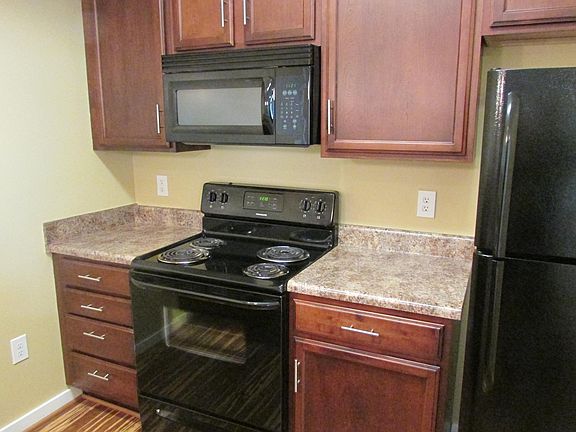 2nd image of 701 Saint James St APT 202