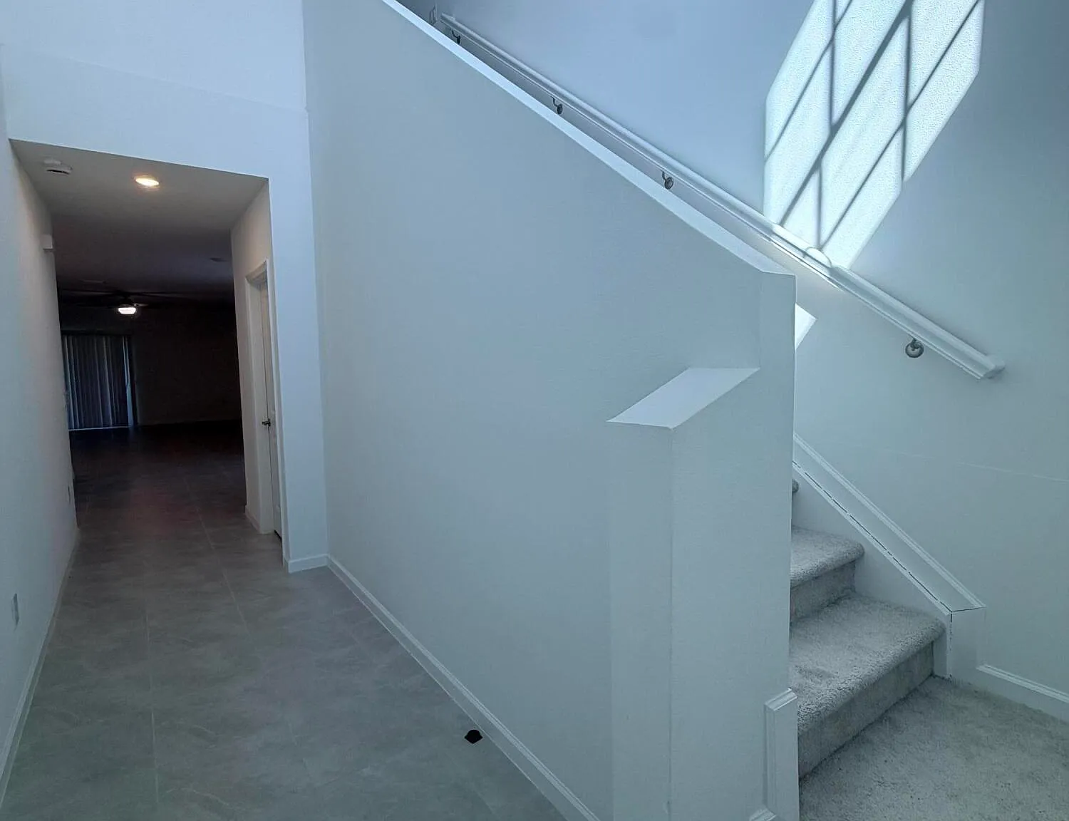 5 bed, 2.5 bath, 2370 sqft, $2,800 — Photo 3