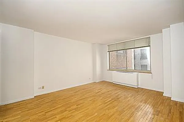 Rented by Green Home NY Realty LLC | media 3