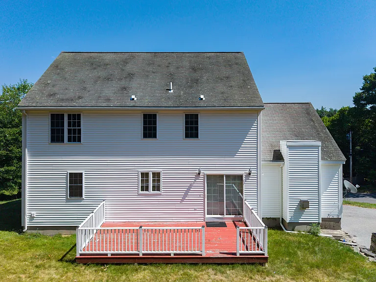 469 Walnut St — Photo 24