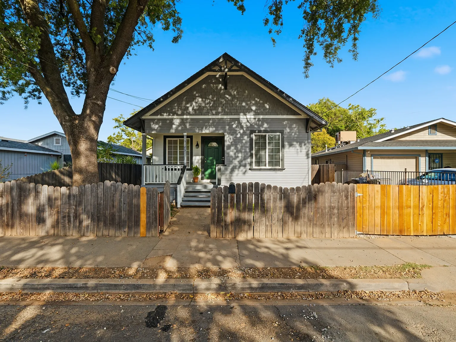 3123 Santa Cruz Way — Photo 2