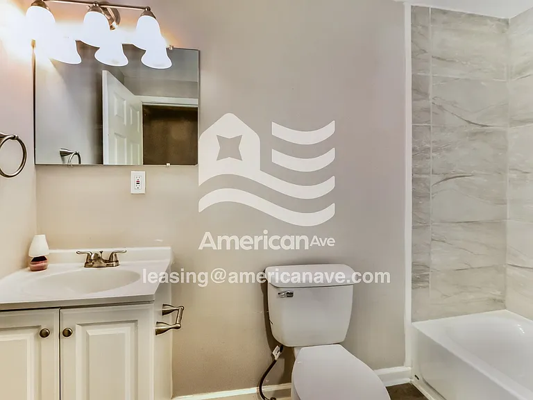 892399_011_main_bathroom_13922844.jpg