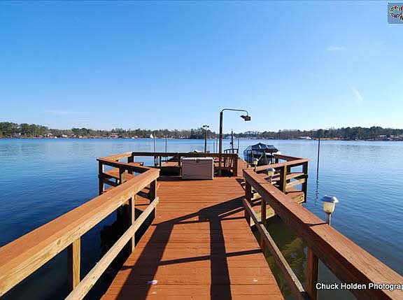 2nd image of 162 Lakeshore Dr