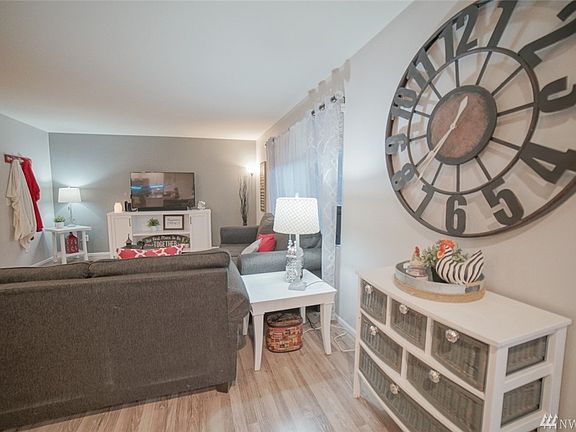 5th image of 2428 167th Street Ct E