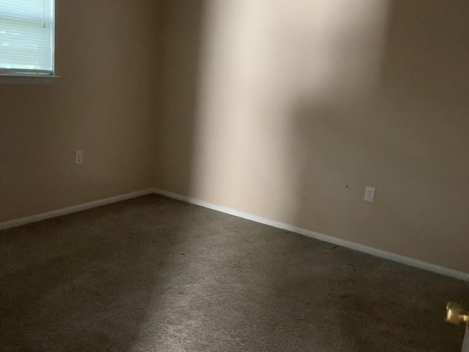 1st image of 709 Lloyd St APT C