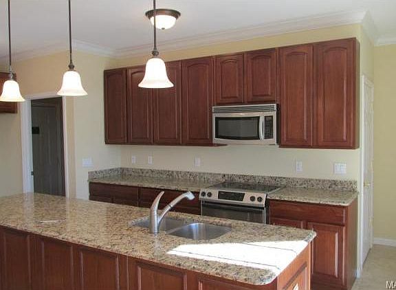 3rd image of 185 Meadows Of Wildwood Blvd