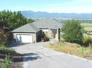 1541 Satellite Dr, Medford, OR