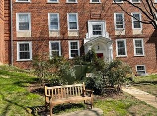 3811 39th St NW APT B86, Washington, DC 20016