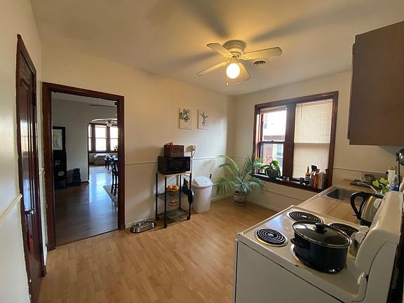 4th image of 5010 Oleatha Ave #2E