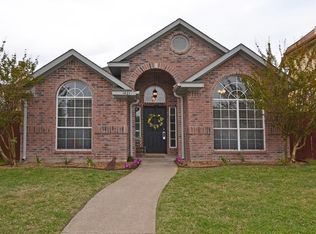 1421 Post Oak Dr, Rowlett, TX 75089