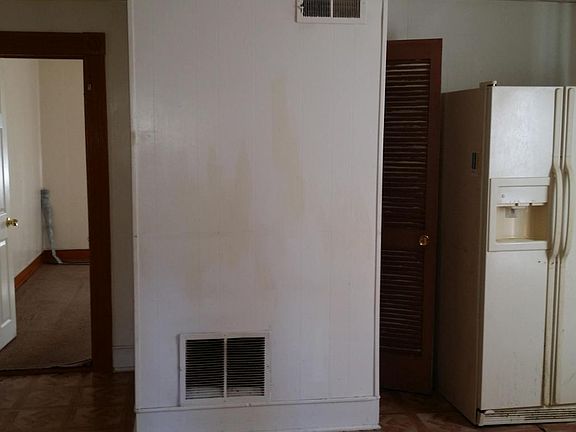 4th image of 1319 Loudon Ave NW