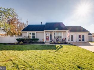 4 Cinnamon Ct, Sicklerville, NJ 08081