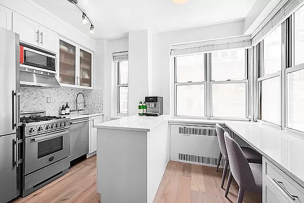 1st image of 220 Madison Avenue 7r #7R