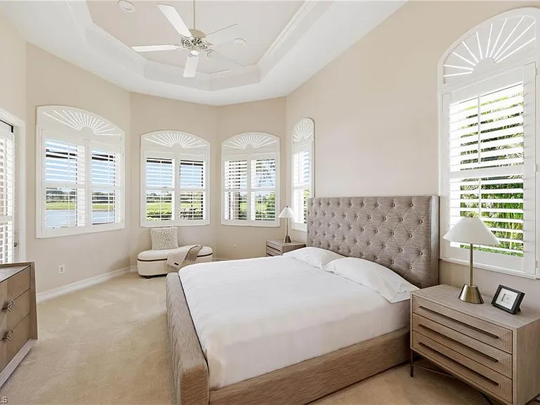 8950 Shenendoah Cir — Photo 32