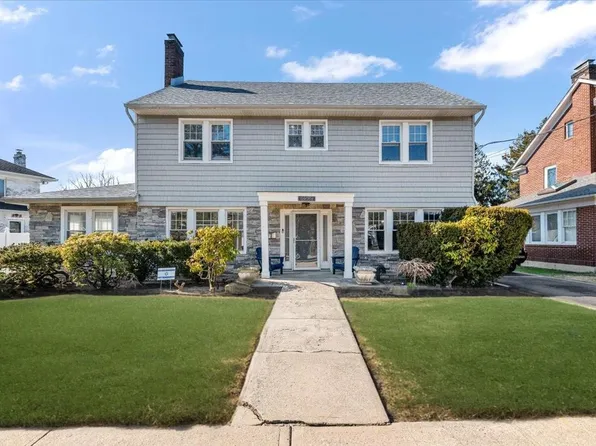 952 E Broadway, Woodmere, NY 11598