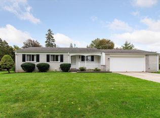 2991 Lanergan Dr, Troy, MI 48084