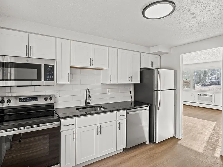 Timberlane Estates — Photo 16