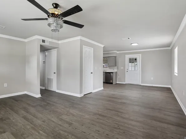13346 Leblanc Rd, Gonzales, LA 70737