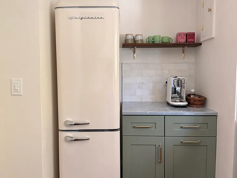 1095 21st Ave N #2 — Photo 8
