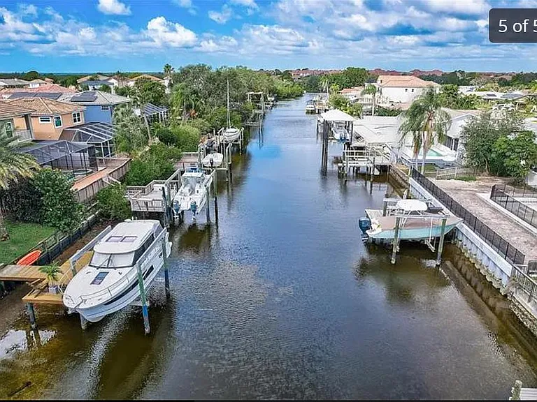 10621 Hatteras Dr — Photo 4