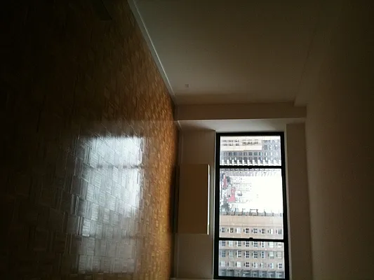 Rented by Olnick Organization | media 10