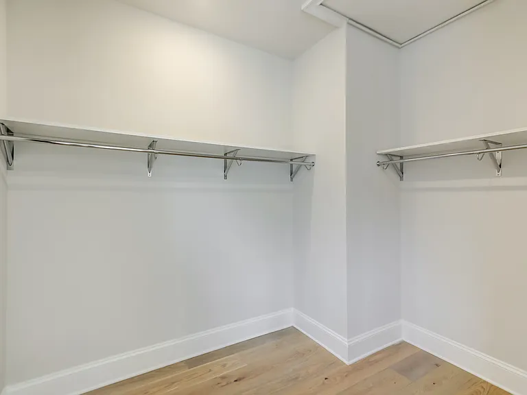 1107 Parkside Greenway Dr — Photo 29
