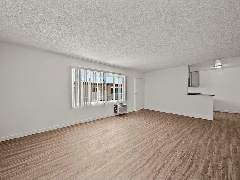 231 Justin Ave #7 — Photo 6