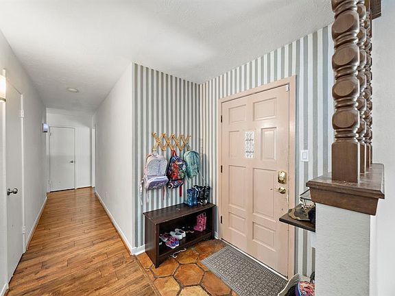 4th image of 623 Bayview Drive