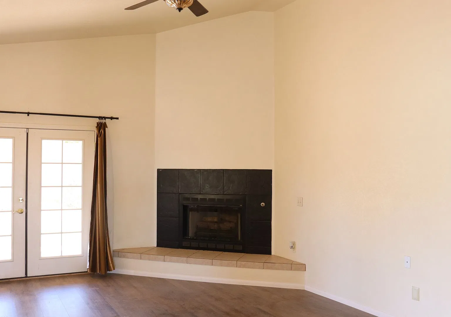 Beautiful four bedroom home in Canyon De Flores — Photo 3