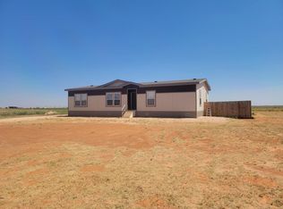 605 8th St, Wellman, TX 79378