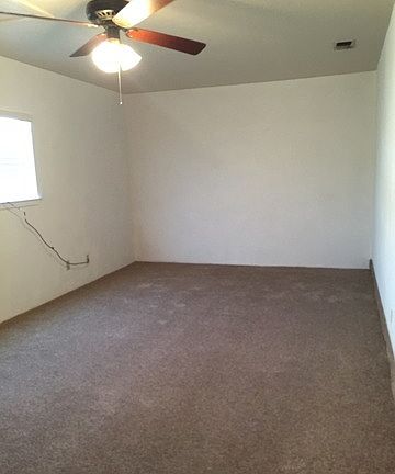 3rd image of 4626 Hollyspring Dr