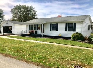 203 S Scott St, Oakwood, IL 61858