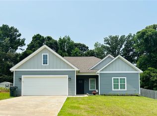 1057 County Road 553, Valley, AL 36854