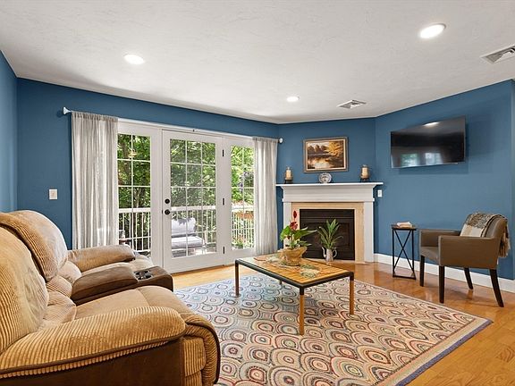 5th image of 119 Revere St #L