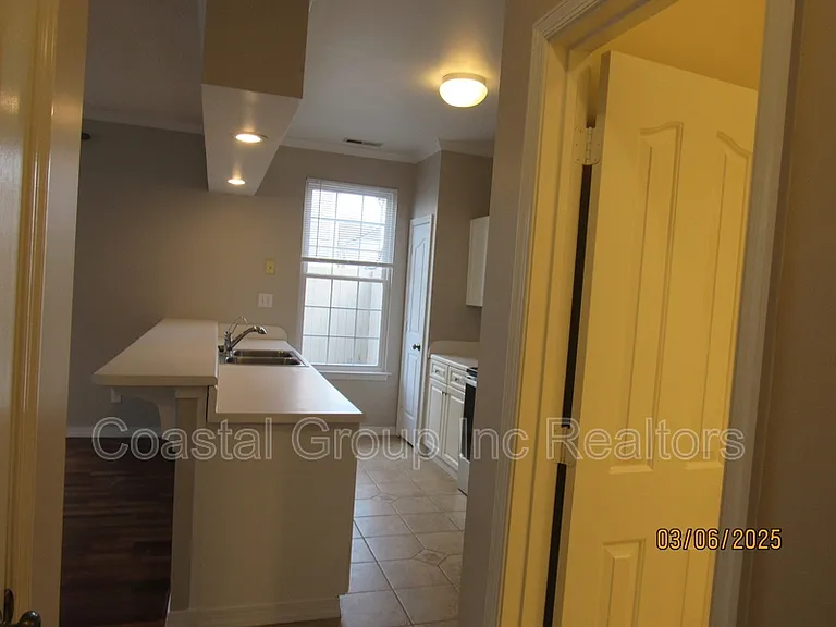 1538 Stillwood St — Photo 5