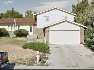 4400 Arroyo Dr, Casper, WY 82604