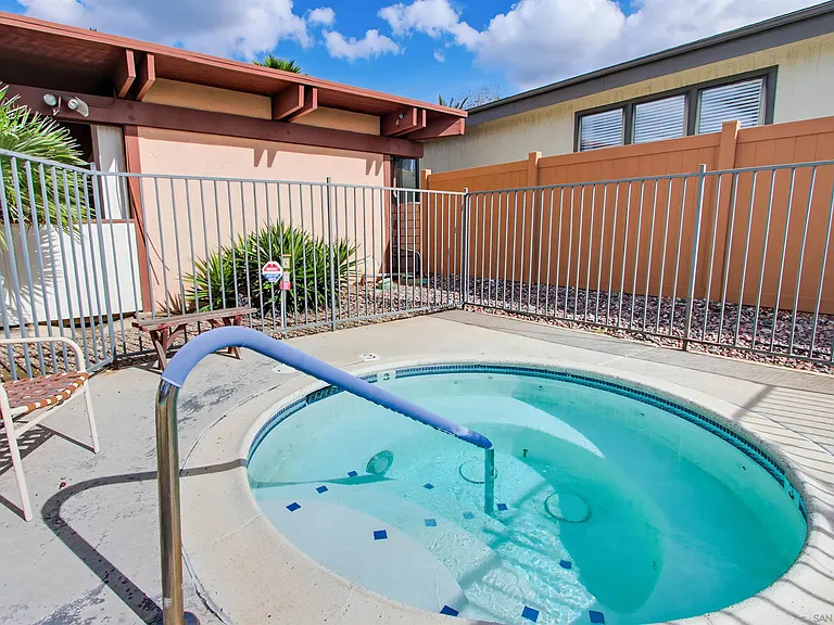 1707 Kiwi Gln — Photo 27