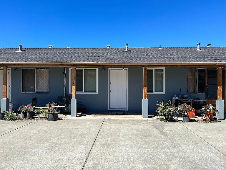2245 Luz Ave #2 — Photo 5
