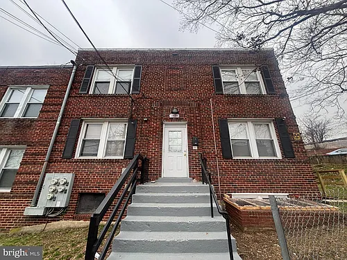 2820 Pomeroy Rd SE #2 Photo 1