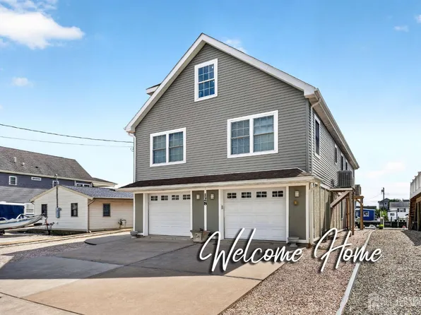 128 E Mohawk Dr, Little Egg Harbor, NJ 08087