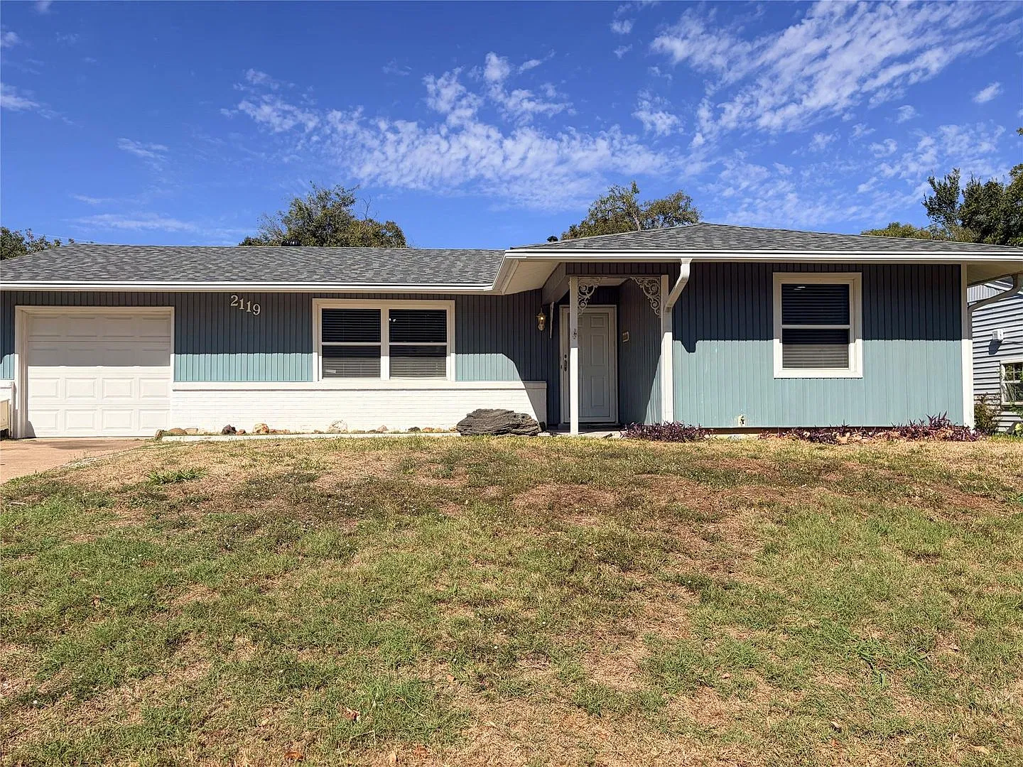 2119 Greenway Street, Arlington, Texas 76010 — Photo 1